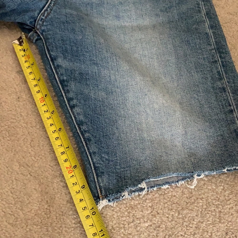 Denim Forum Jean Short - Picture 15 of 16